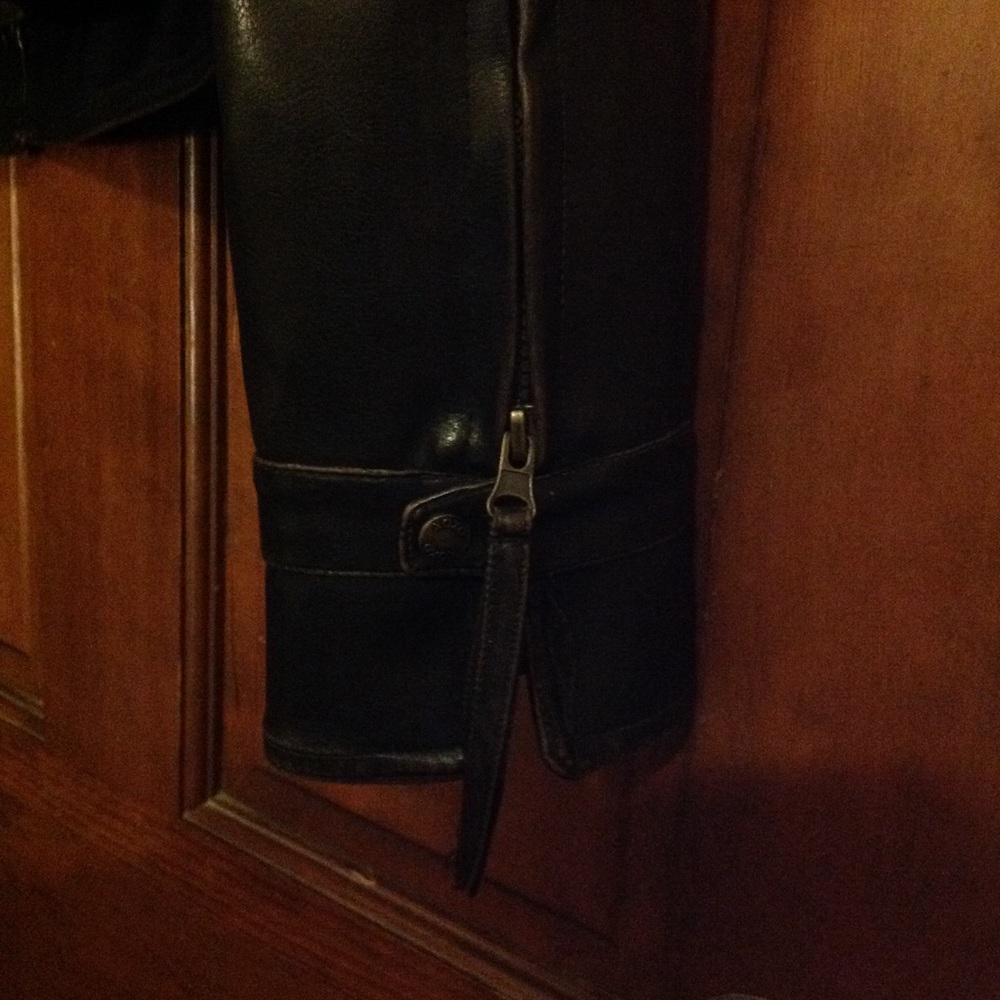 Faux leather jacket - Picture 5 of 8